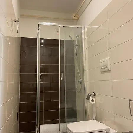 Frühstückspension Plaza 4*