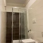 فندق مبيت وإفطار Plaza 3*