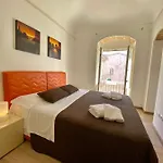 Plaza فندق مبيت وإفطار 3*