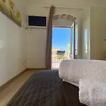 فندق مبيت وإفطار Plaza 3*
