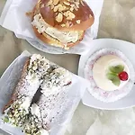 فندق مبيت وإفطار Plaza 3*