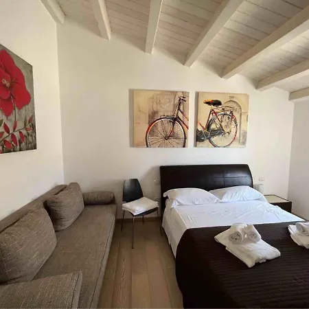 Bed & Breakfast Plaza 2*