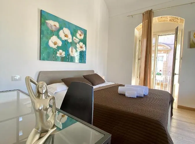 Frühstückspension Plaza 4*