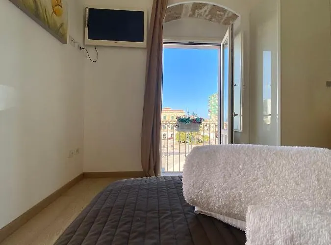 Frühstückspension Plaza 4*